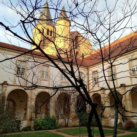 Joli F1 Au Coeur De Paray Esterno foto